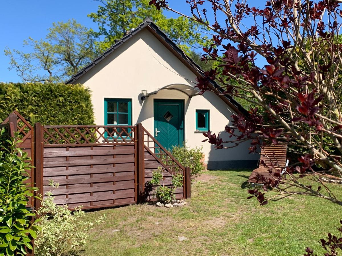 „Rentmeisterhaus Basedow“ Basedow  Экстерьер фото